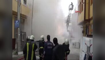 Doğalgaz borusunu patlatan iş makinası alevler arasında kaldı