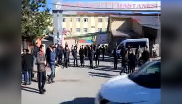 Van'da çatışma 1 astsubay şehit, 3 asker yaralı