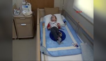 Tek isteği oğlunun ayağa kalkması