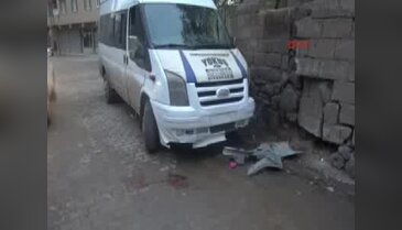 Hamile kadınla çocuğunu ezen sürücü minibüsü olay yerinde bırakıp kaçtı