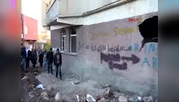 Silvan'da evlerin duvarlarına yazı yazılmasına ilişkin inceleme başlatıldı