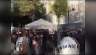İstanbul Üniversitesi'nde polis müdahalesi