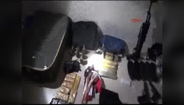 Kendini patlatan canlı bombanın eşinin de aralarında bulunduğu 4 kişi tutuklandı