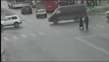Cip kadını böyle ezdi
