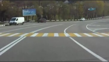 Fırlayan lastik yayaya çarptı