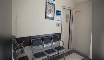 Bıçaklanarak hayatını kaybeden Dr. Aynur Dağdemir için çalıştığı hastanede tören düzenlendi