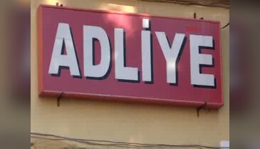 3 hırsızlık şüphelisi, savcının evine girerken yakalandı