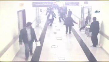 3 güvenlik görevlisinin bıçaklandığı kavga kamerada
