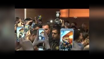 Gülben Ergen'e Bursa'da sevgi seli