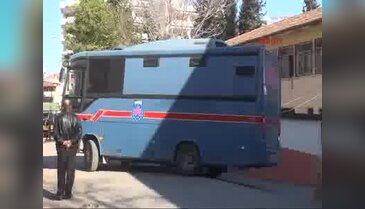 Mahkumun midesinde 8 kalem pil çıktı