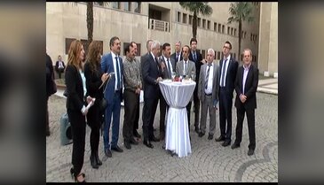 Bursalı öğretmenler, Öğretmenler Gününü adliyede kutladı