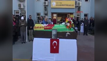 Kalp krizinden ölen Hayriye öğretmen gözyaşlarıyla toprağa verildi