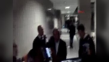 Dündar ve Gül kararı beklerken gazetecilerle konuştu