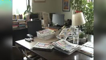 Can Dündar'ın haber masasında "Sorumlu Benim" manşeti kaldı