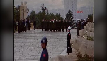 64'üncü Hükümet Anıtkabir'i ziyaret etti