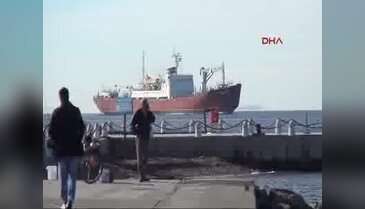 Rus donanmasına ait lojistik gemisi Çanakkale Boğazı'nda