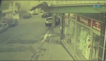 Eski karısına kurşun yağdırdı