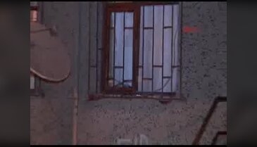 Kıraathanenin önüne ses bombası attılar