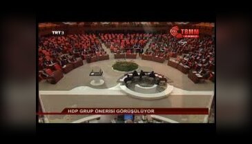 Tanrıkulu, Tahir Elçi'yi anlatırken 'lanet olsun' diyerek kürsüyü terk etti