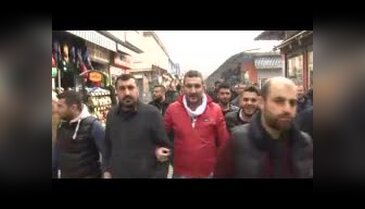Bursa'da 'dönüşüm' esnafı sokağa döktü! 'Nereye gidelim?'