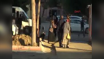 Adana'da analı kızlı fuhuş çetesi çökertildi