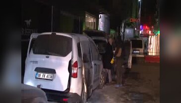 İstanbul'da 6 araç kundaklandı