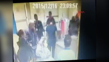 Hasta yakını doktoru böyle vurdu