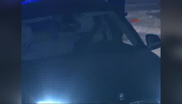 Lüks otomobilin içinde kanlı infaz!