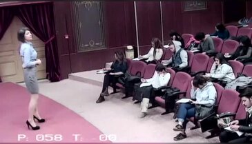 Okulu zombiler bastı!