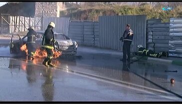 Bursa'da yangına müdahale eden itfaiye erinin zor anları