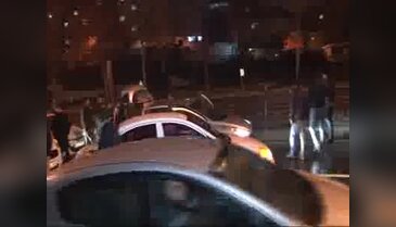 Dur ihtarına uymayan araca polis ateş açtı