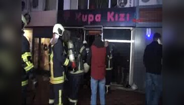 Giyim mağazasını kundakladılar