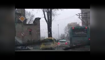 Bursa'da kar ve lodosun ardından yağmur etkili oluyor