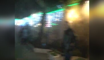 Bursa'da dükkanını kurtaran ekiplere teşekkür etti