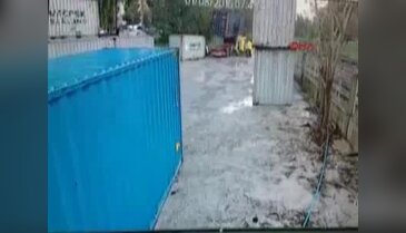 İzmir metro kazası güvenlik kamerasına böyle yansıdı