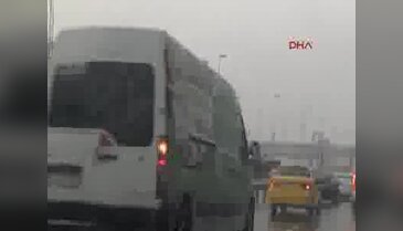 Metrobüs kaza yaptı: 5 yaralı