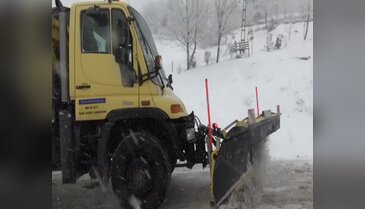 Bursa Uludağ yolu karla kapandı!