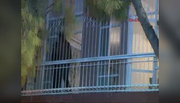 Ölen kardeşinin başında 1 hafta bekledikten sonra can verdi