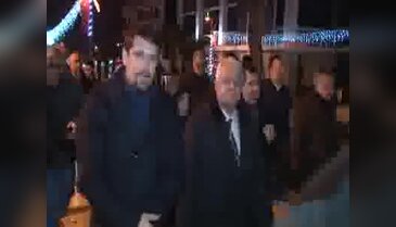 Gece saat 03:00'da tecavüz protestosu