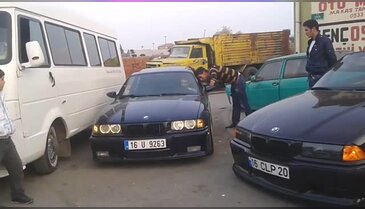 Bursa'da araç gösterisi