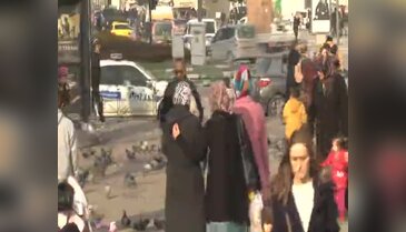 Bursa'da güneş açtı, vatandaş kendini dışarı attı