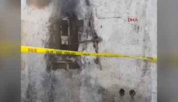 Evinde çıkan yangında yanarak öldü