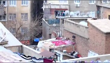 Sur'da vatandaştan teröre bayraklı tepki