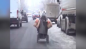 Akülü sandalyeyle günde 14 kilometre yol