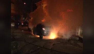 İstanbul'da 4 araç kundaklandı