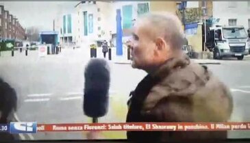 Muhabire canlı yayında eziyet