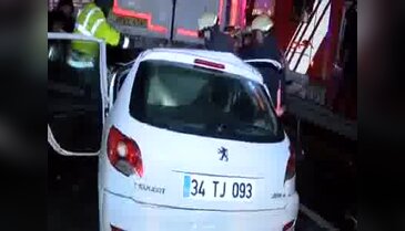 İstanbul'da trafik kazası: 2'si ağır 3 yaralı