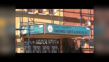 Yarı yılda tekli eğitime geçen okulda öğretmen ve öğrenciler mağdur