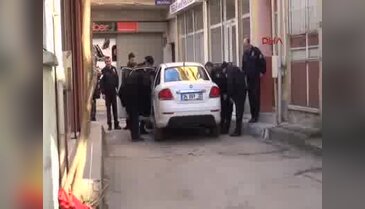 Bursa'da kiralık otomobilde molotof ihbarı!