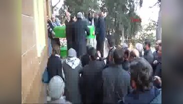 Cizre'de operasyonda ölen 2 kişinin cenazesi Şanlıurfa'da yakınlarına teslim edildi
